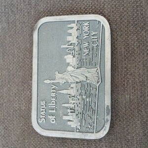 Vintage Statue of Liberty Pewter / Metal Belt Buckle 2 1/8" x 3 1/4" Pre-owned
